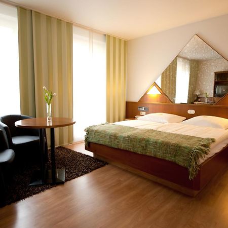 Classic Hotel Kaarst Εξωτερικό φωτογραφία