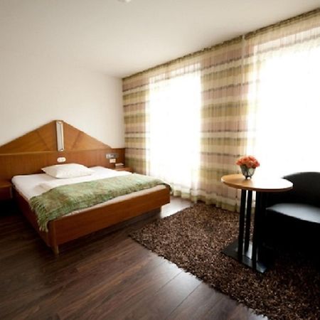 Classic Hotel Kaarst Εξωτερικό φωτογραφία