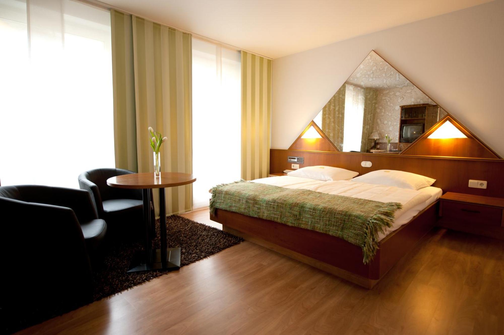 Classic Hotel Kaarst Εξωτερικό φωτογραφία